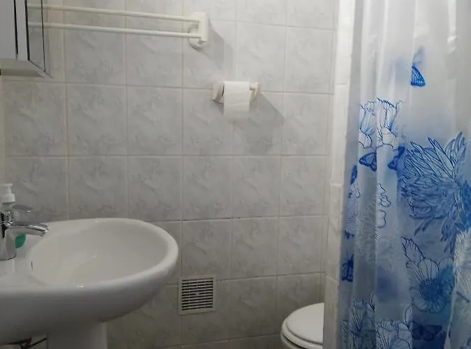 Le Cernuschi 2d Ментона